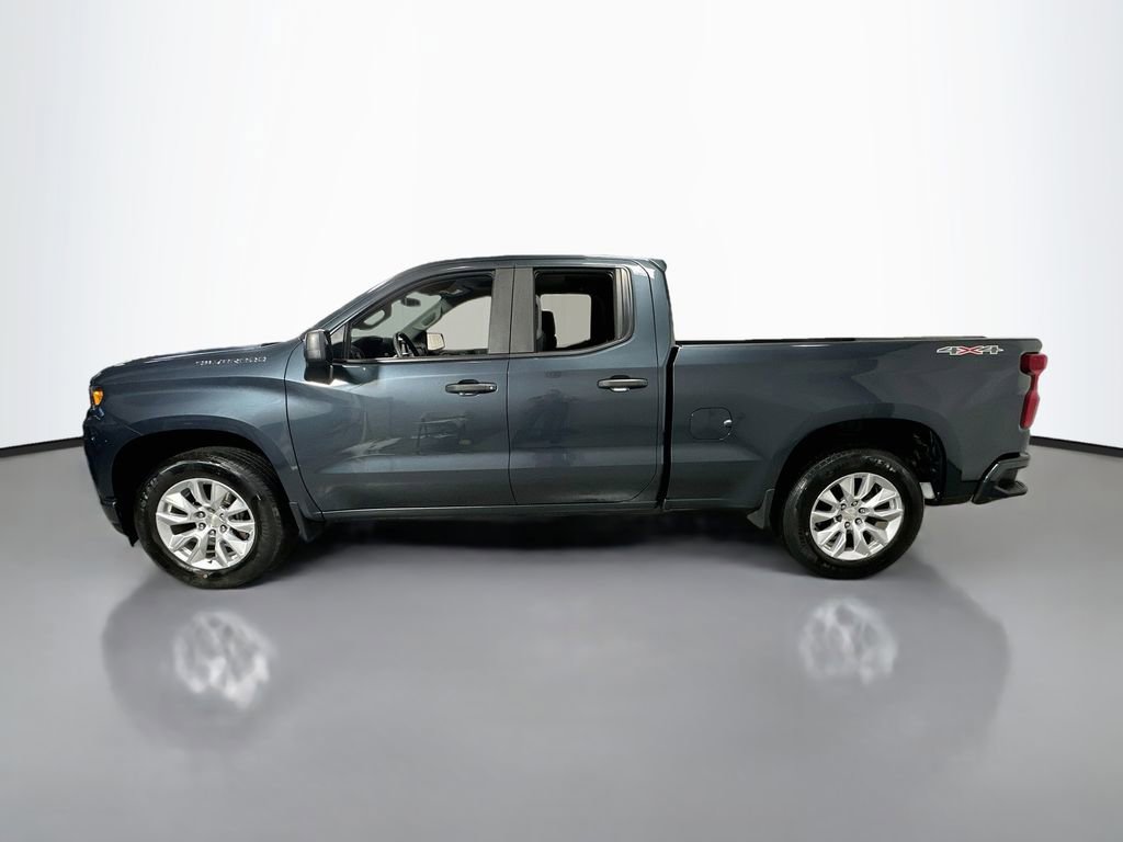 Used 2019 Chevrolet Silverado 1500 Custom w/ Custom Convenience Package AWD/4WD image 5