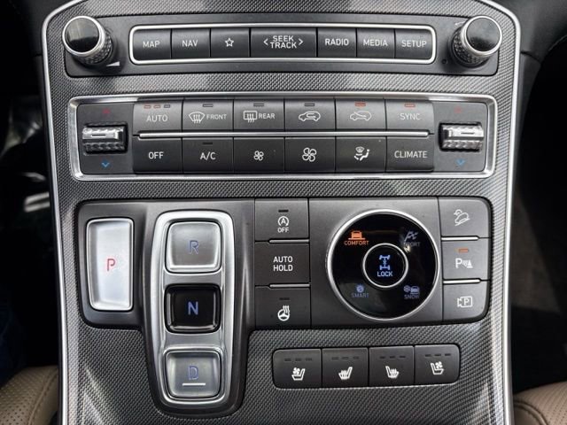 Used 2021 Hyundai Santa Fe Limited AWD/4WD image 25