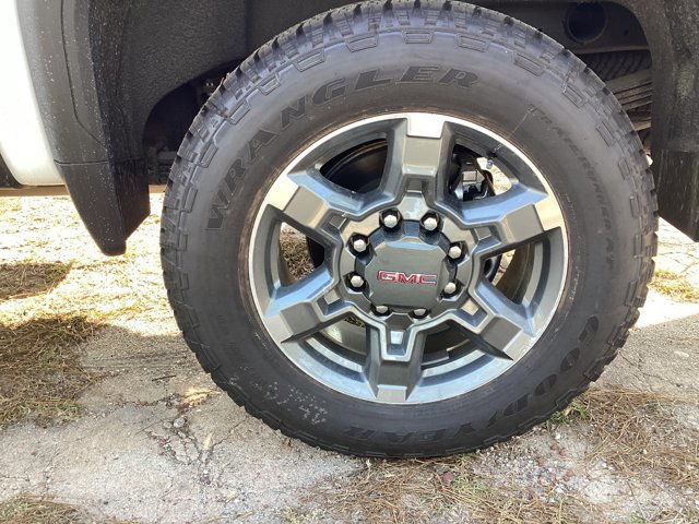 New 2026 GMC Sierra 2500 SLT w/ SLT Premium Package image 11