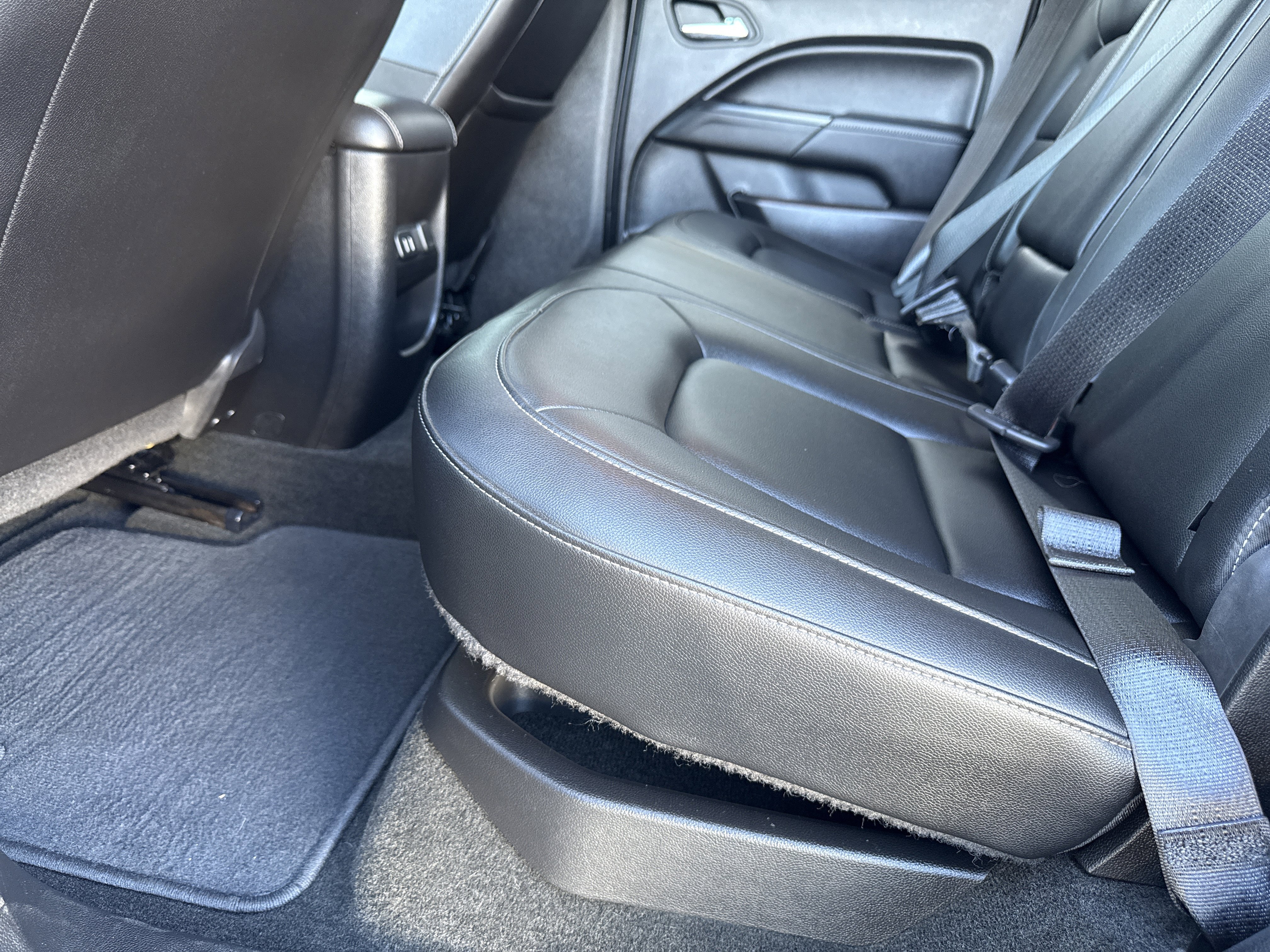 Used 2017 GMC Canyon SLT w/ Driver Alert Package image 38