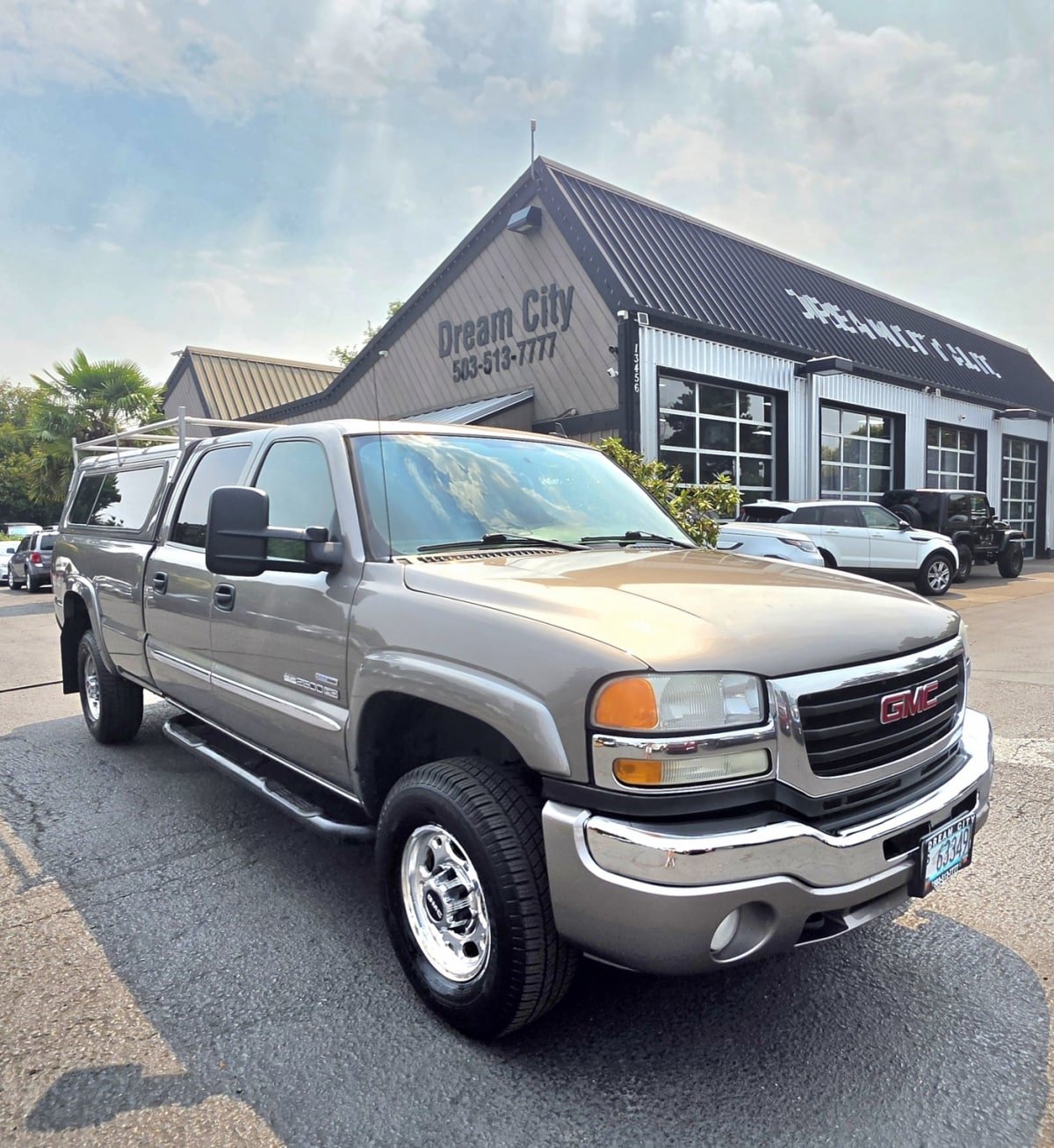 Used 2007 GMC Sierra 2500 SLT w/ Heavy-Duty Power Package AWD/4WD image 4