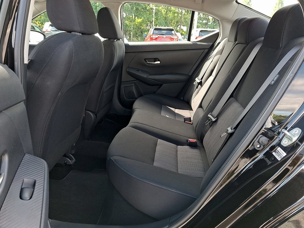Used 2022 Nissan Sentra SV w/ Trunk Package FWD image 11