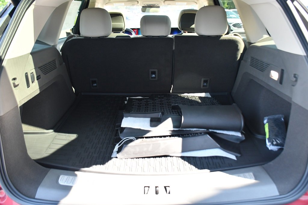 New 2025 Lincoln Nautilus Reserve w/ Jet Appearance Package image 18