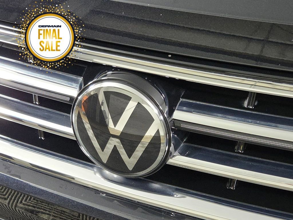 Used 2024 Volkswagen Tiguan SEL R-Line image 11