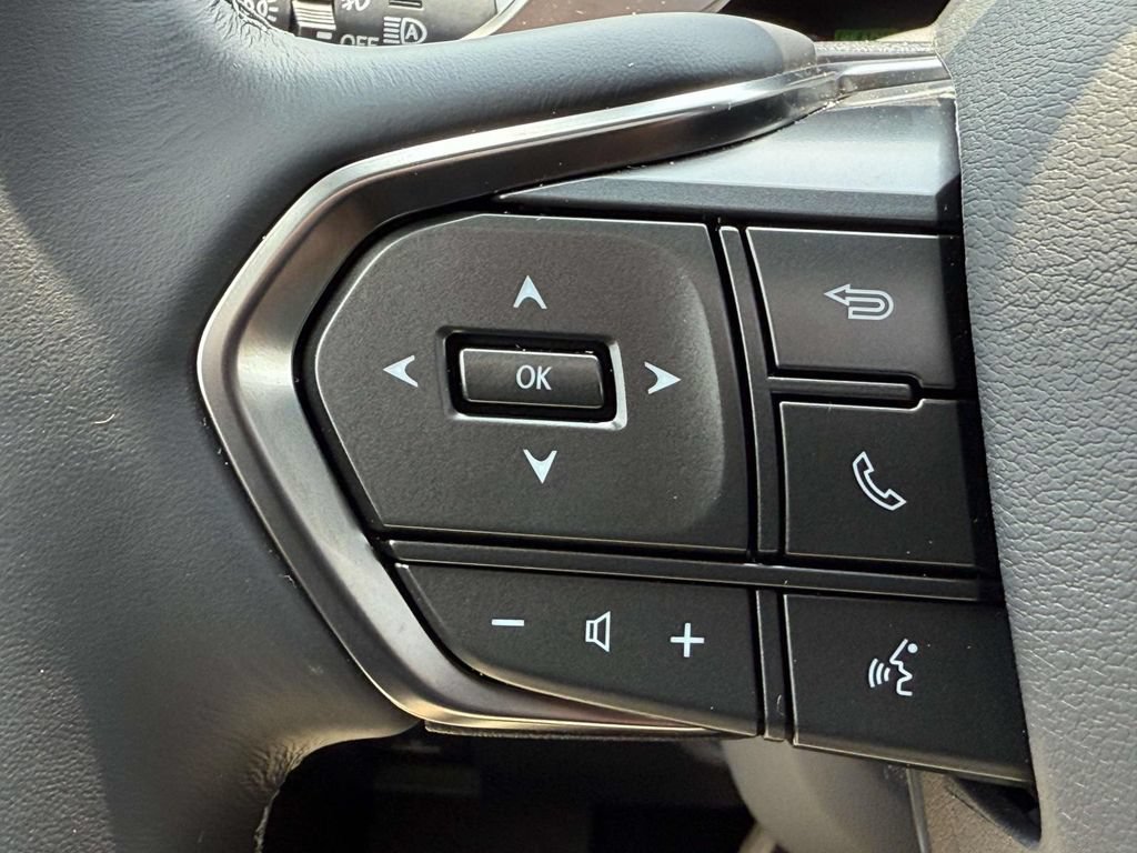 New 2025 Lexus LX 700h Luxury AWD/4WD image 18