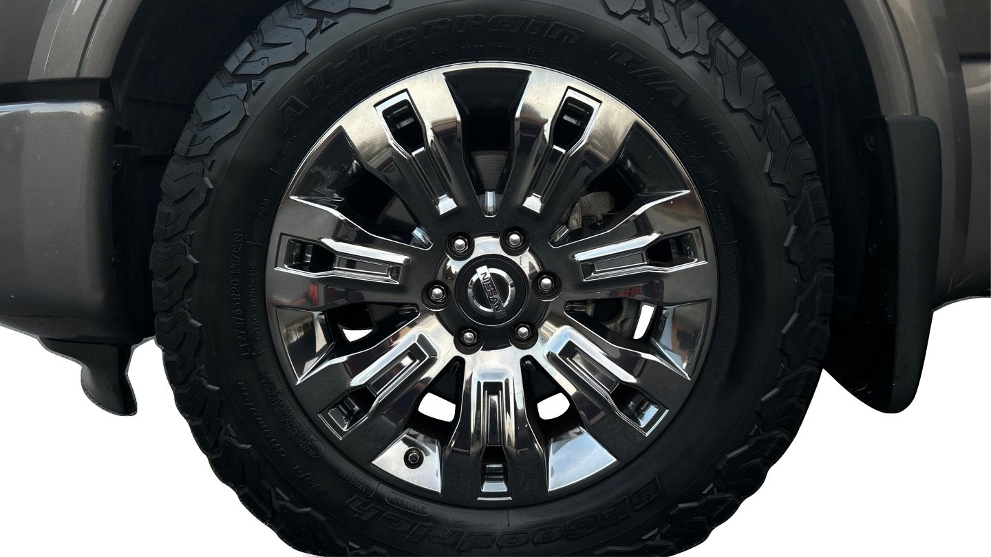 Used 2019 Nissan Titan Platinum Reserve image 48