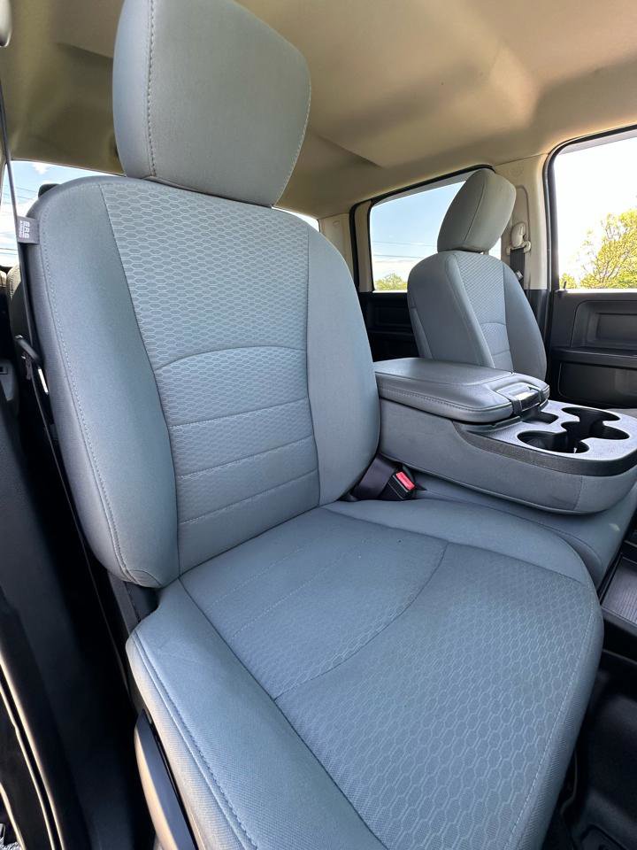 Used 2018 RAM 1500 Express w/ Express Value Package AWD/4WD image 41
