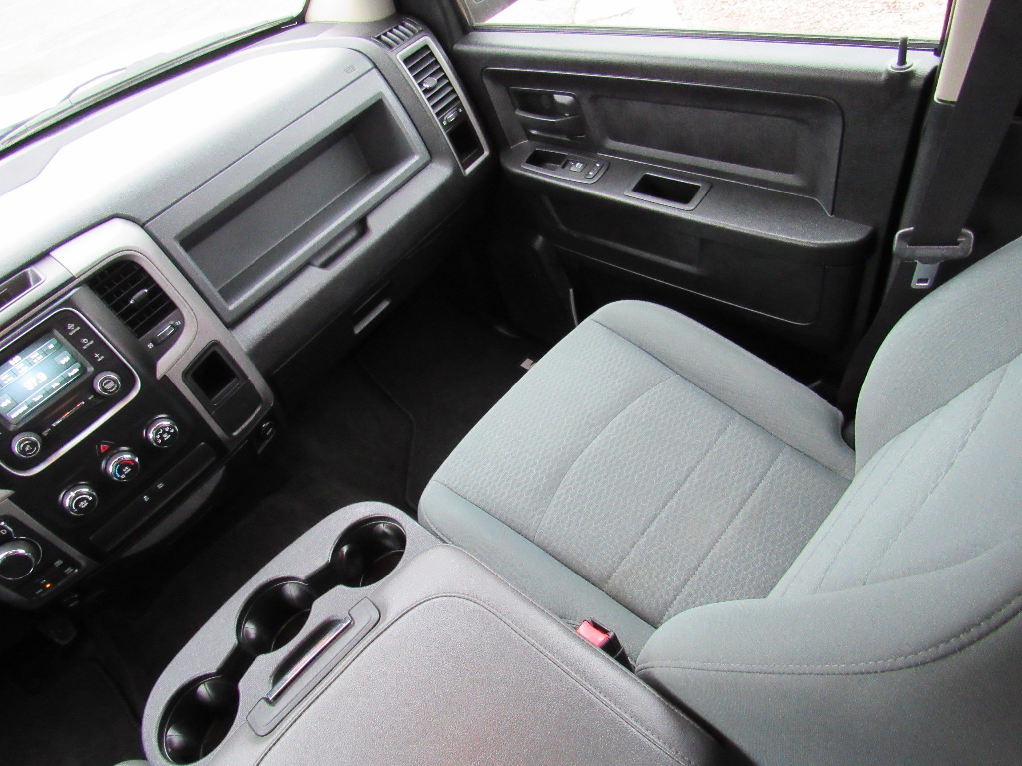 Used 2015 RAM 1500 Express image 35