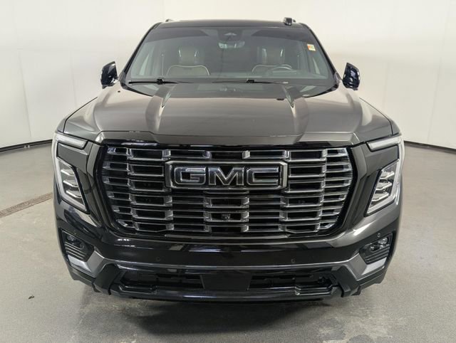 Used 2025 GMC Yukon XL Denali Ultimate AWD/4WD image 3