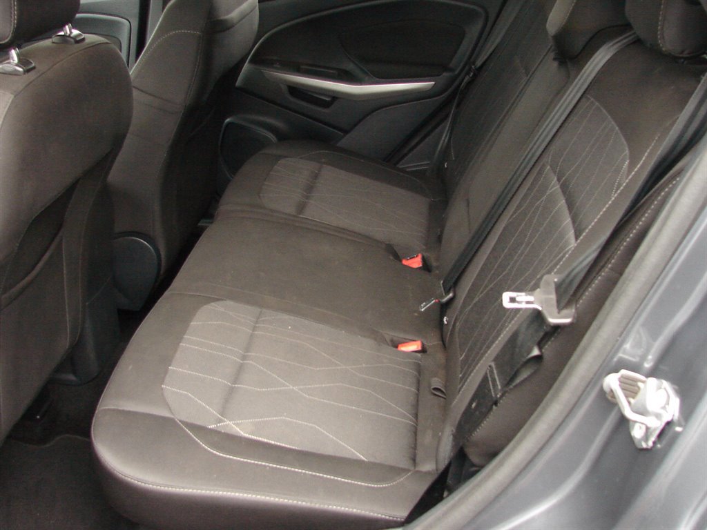 Used 2018 Ford EcoSport SE image 11