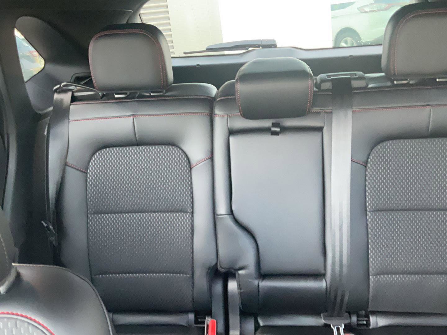 New 2025 Ford Escape ST-Line w/ Tech Pack #1 image 18