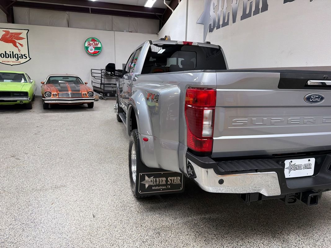 Used 2021 Ford F350 Lariat w/ Lariat Value Package AWD/4WD image 9