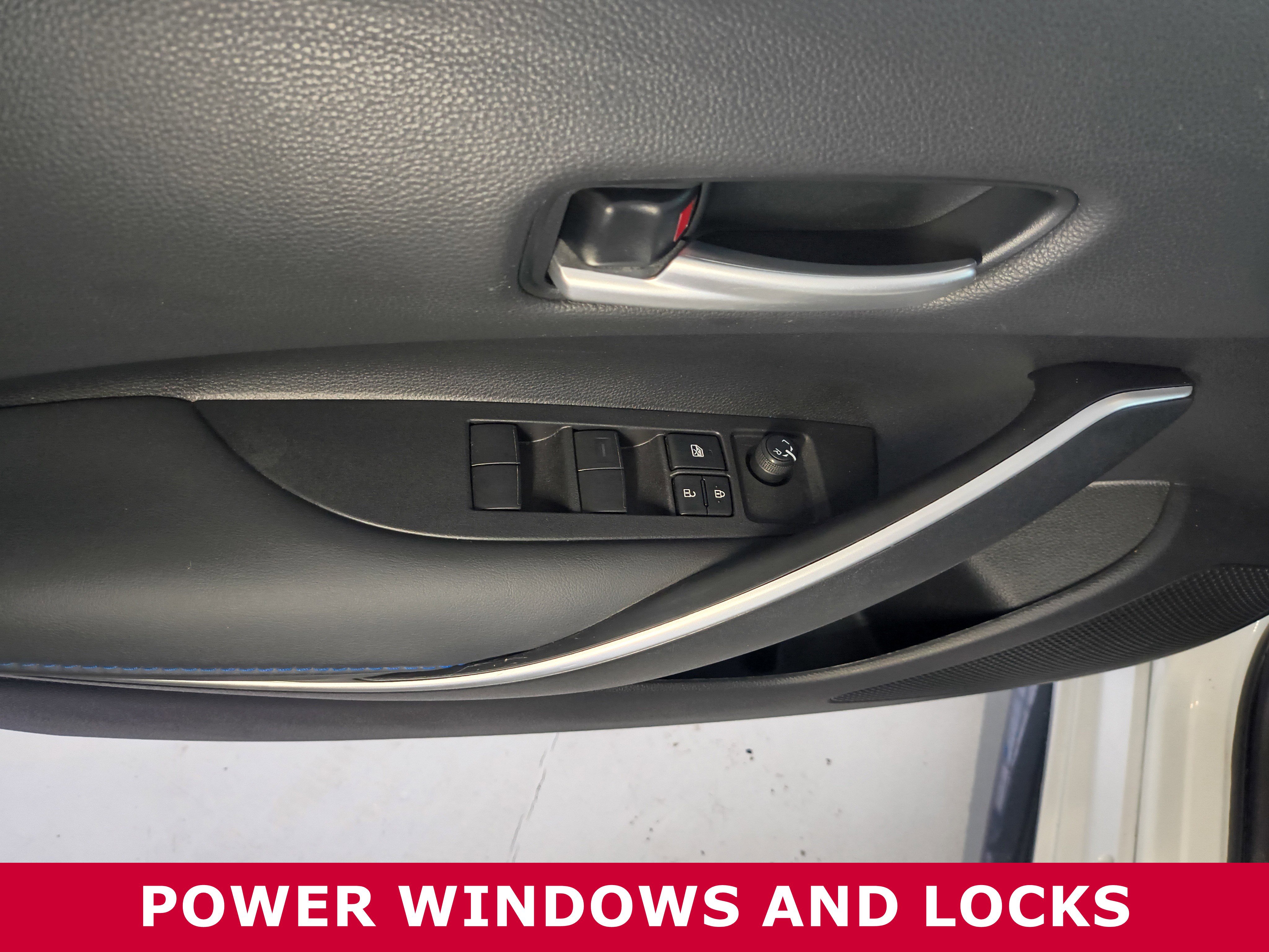 Used 2022 Toyota Corolla SE image 19