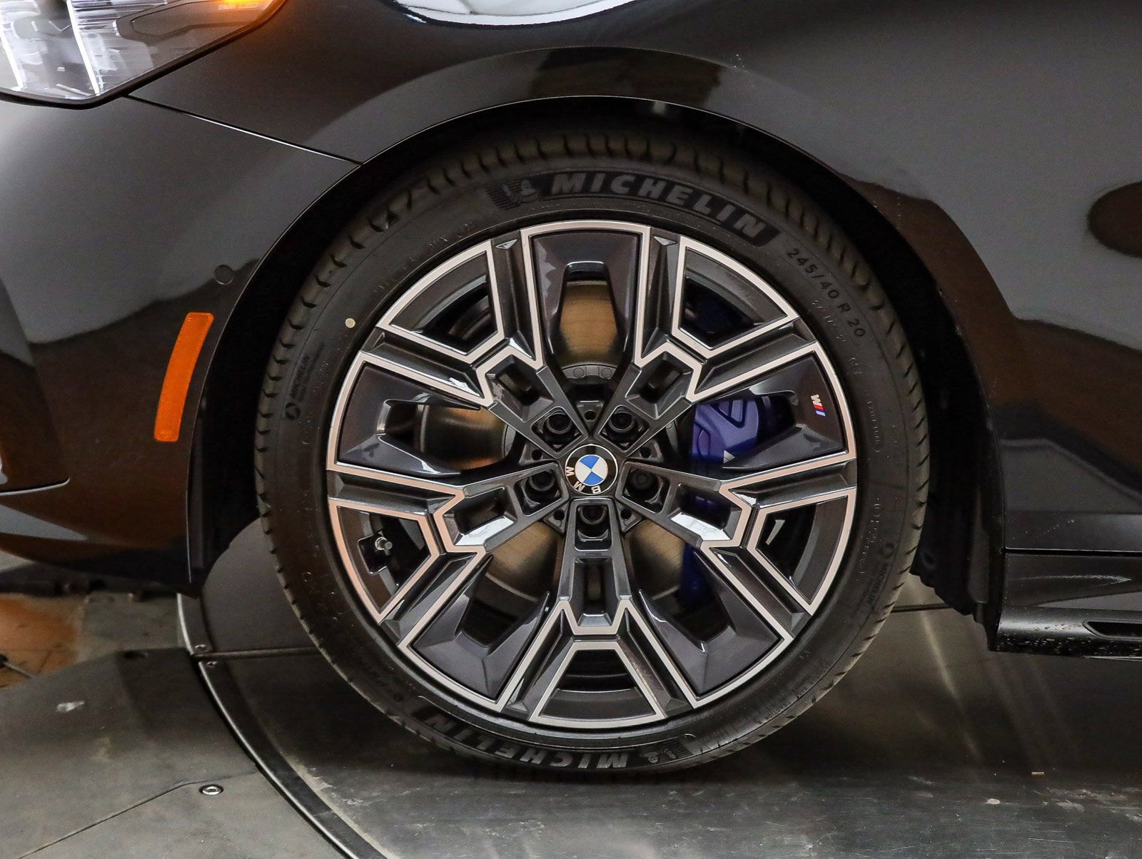 New 2026 BMW i5 eDrive40 w/ M Sport Package AWD/4WD image 12