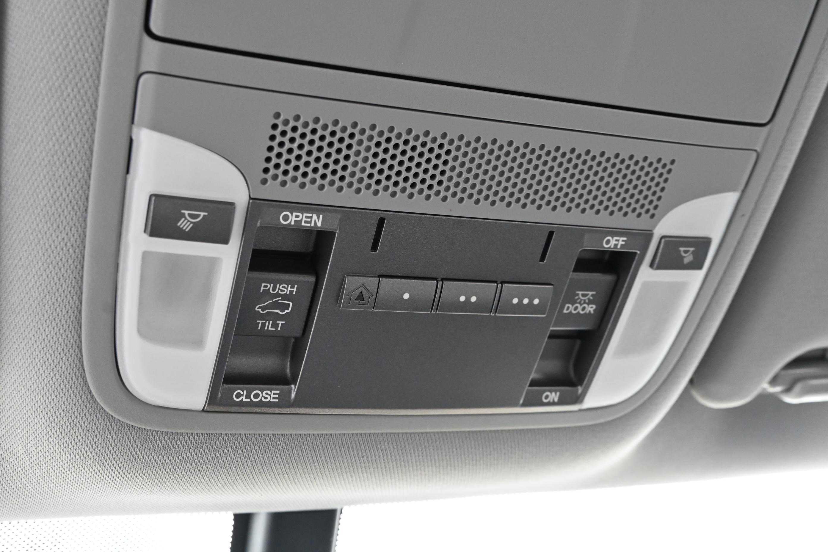 Used 2015 Acura MDX FWD image 32
