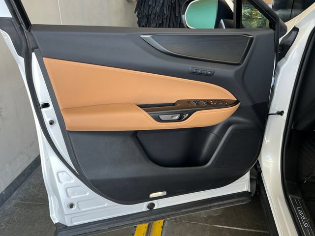 Used 2025 Lexus NX 450h+ AWD w/ Accessory Package (Z2) image 28