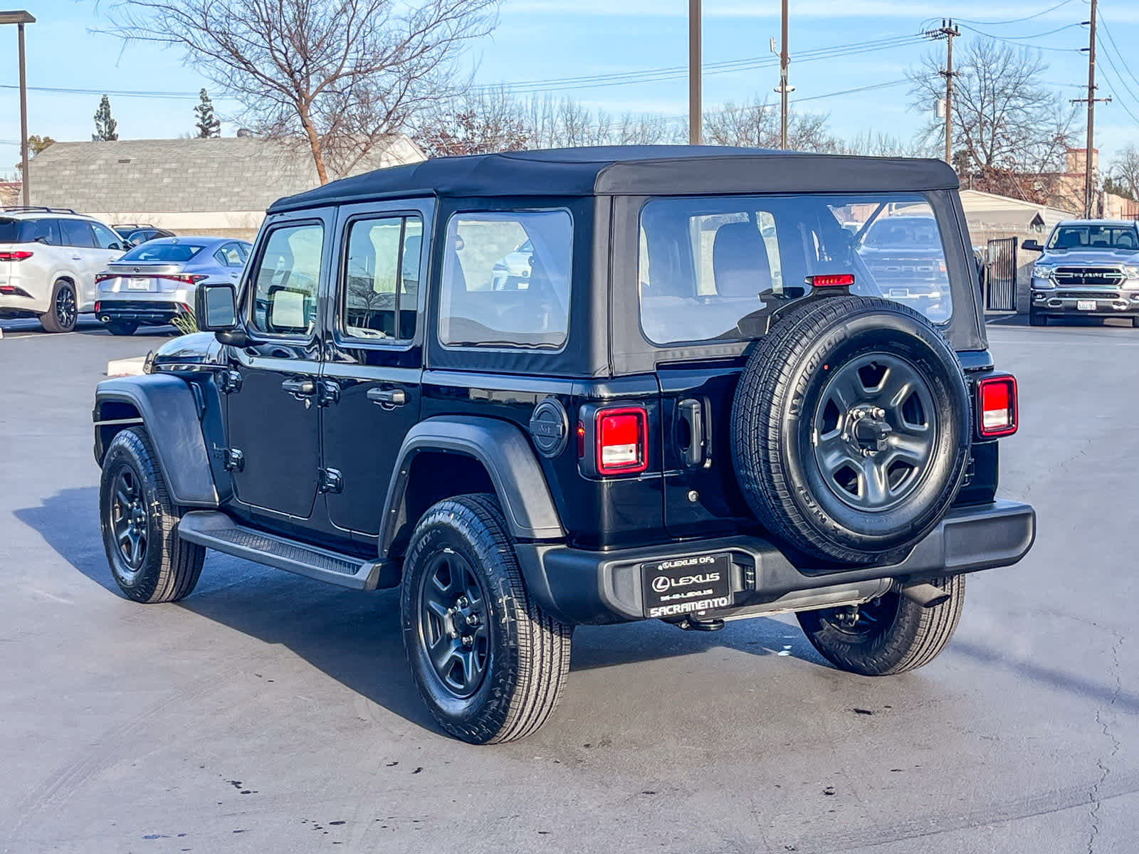 Used 2022 Jeep Wrangler Unlimited Sport image 2