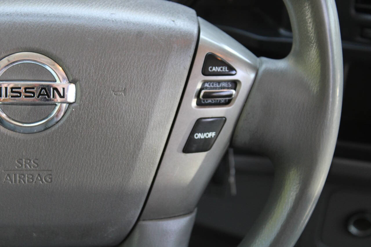 Used 2020 Nissan NV 2500 SV RWD image 29