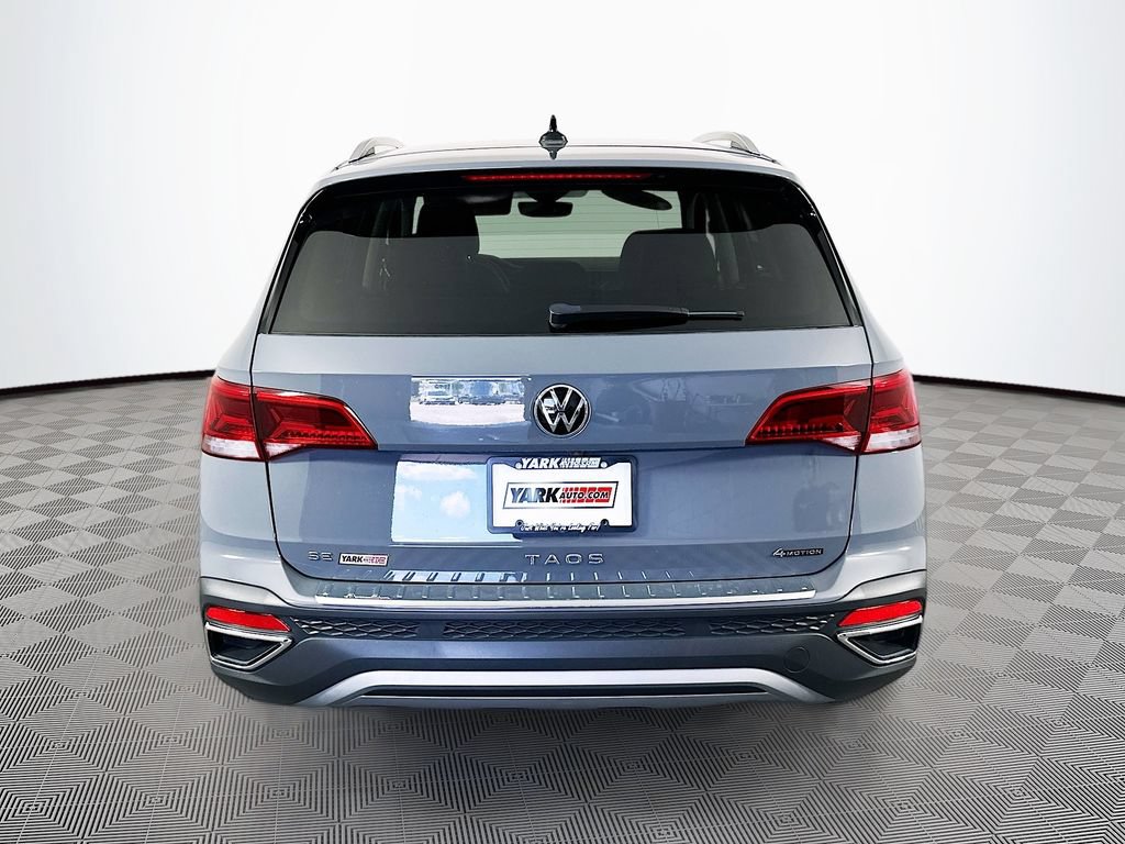 Used 2023 Volkswagen Taos SE w/ Black Wheel Package AWD/4WD image 11