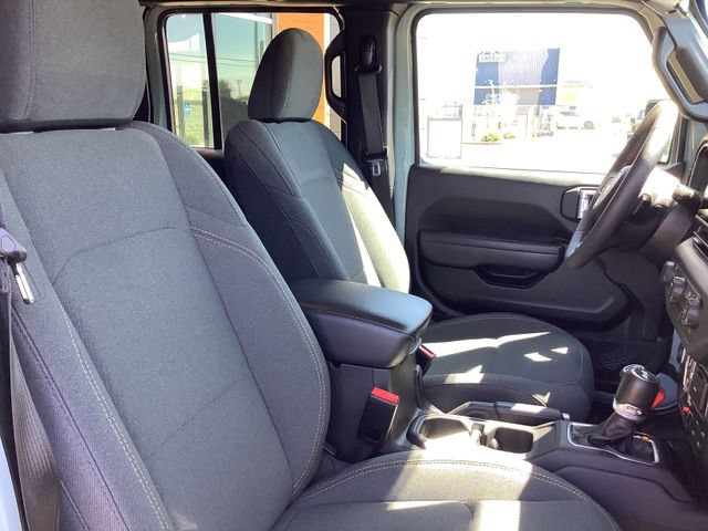 Used 2024 Jeep Wrangler Unlimited AWD/4WD image 37