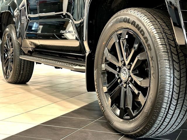 New 2026 Toyota 4Runner Platinum image 2