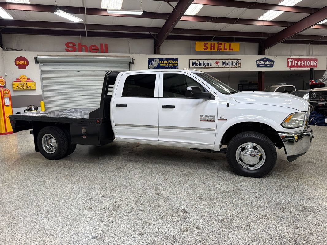 Used 2014 RAM 3500 Tradesman w/ Chrome Appearance Group AWD/4WD image 10