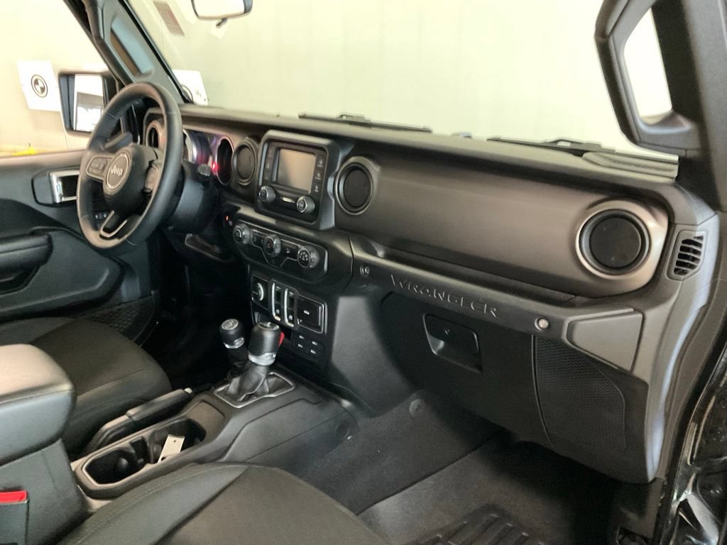 Used 2018 Jeep Wrangler Sport AWD/4WD image 18