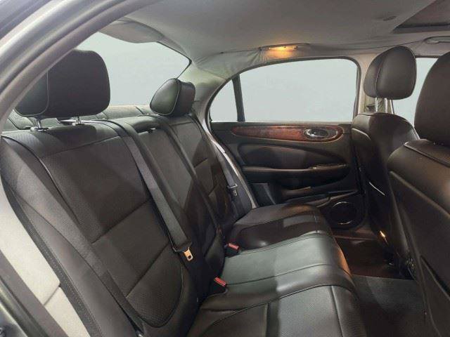 Used 2008 Jaguar XJ8 RWD image 36