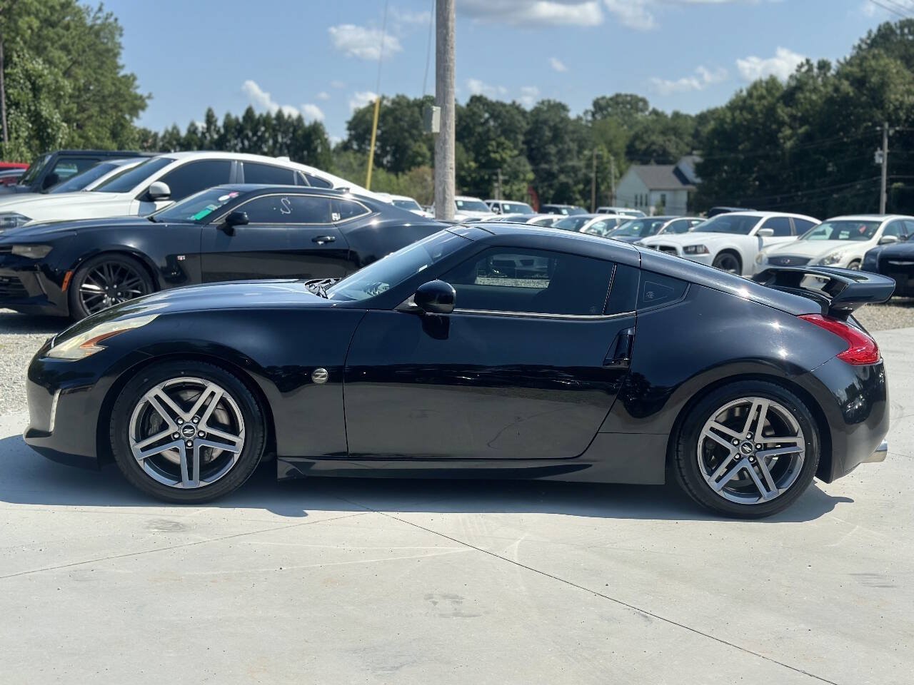 Used 2014 Nissan 370Z Coupe RWD image 4