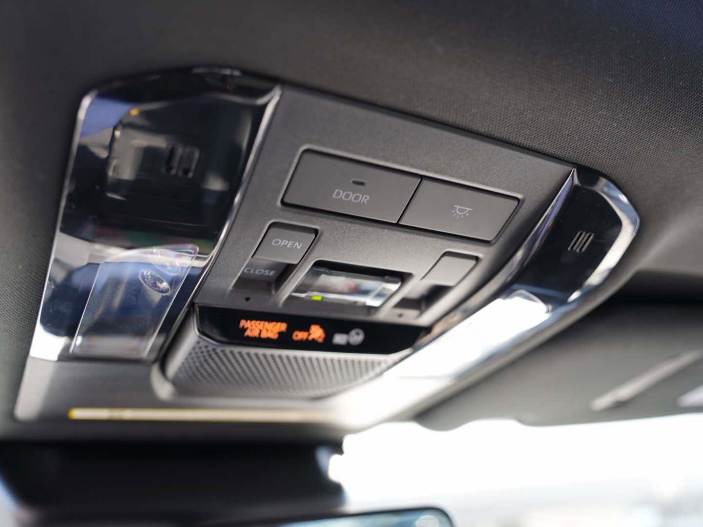 Used 2025 Lexus GX 550 w/ Accessory Package (CT) image 38