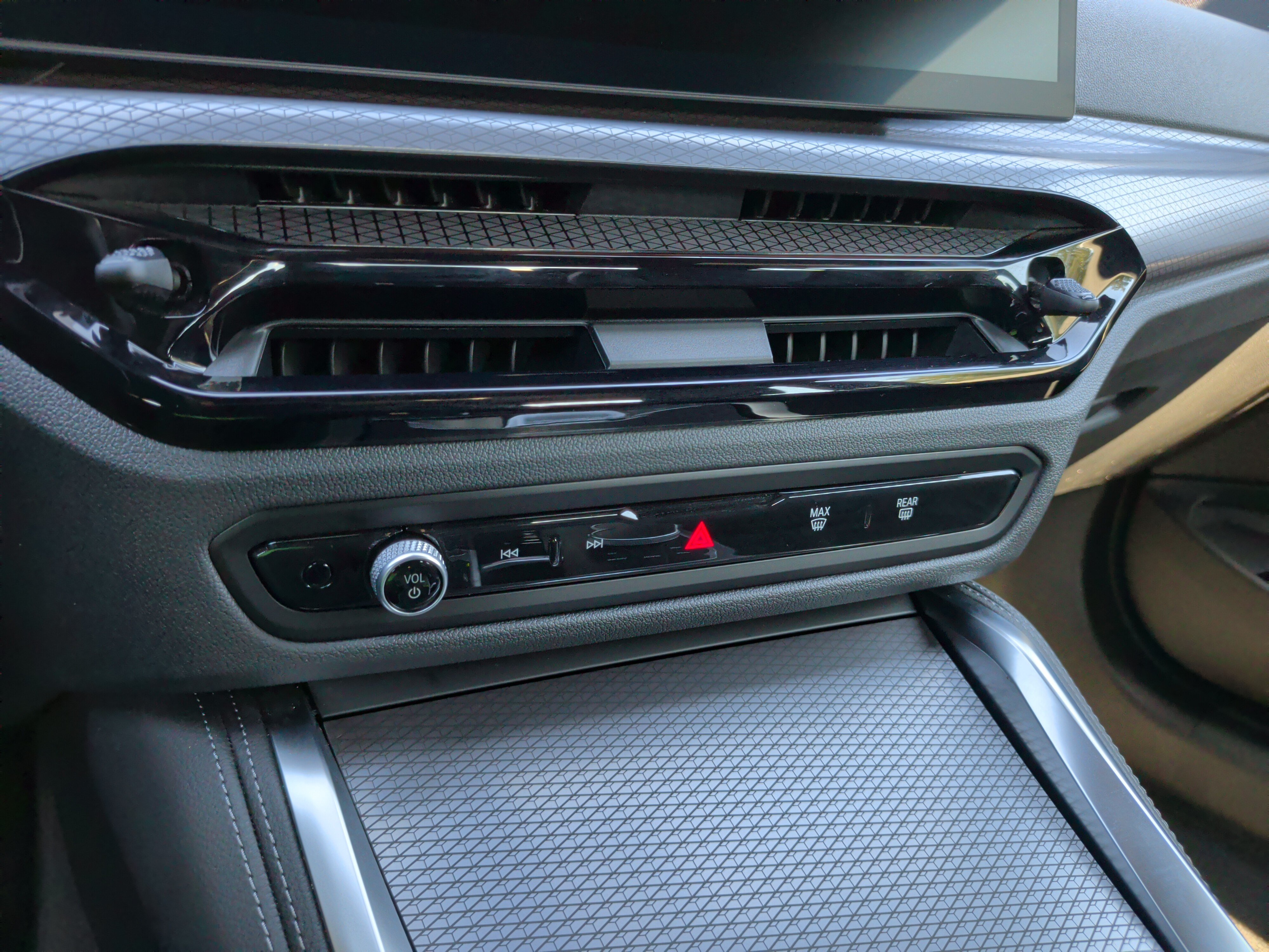 Certified 2026 BMW M440i Coupe RWD image 19