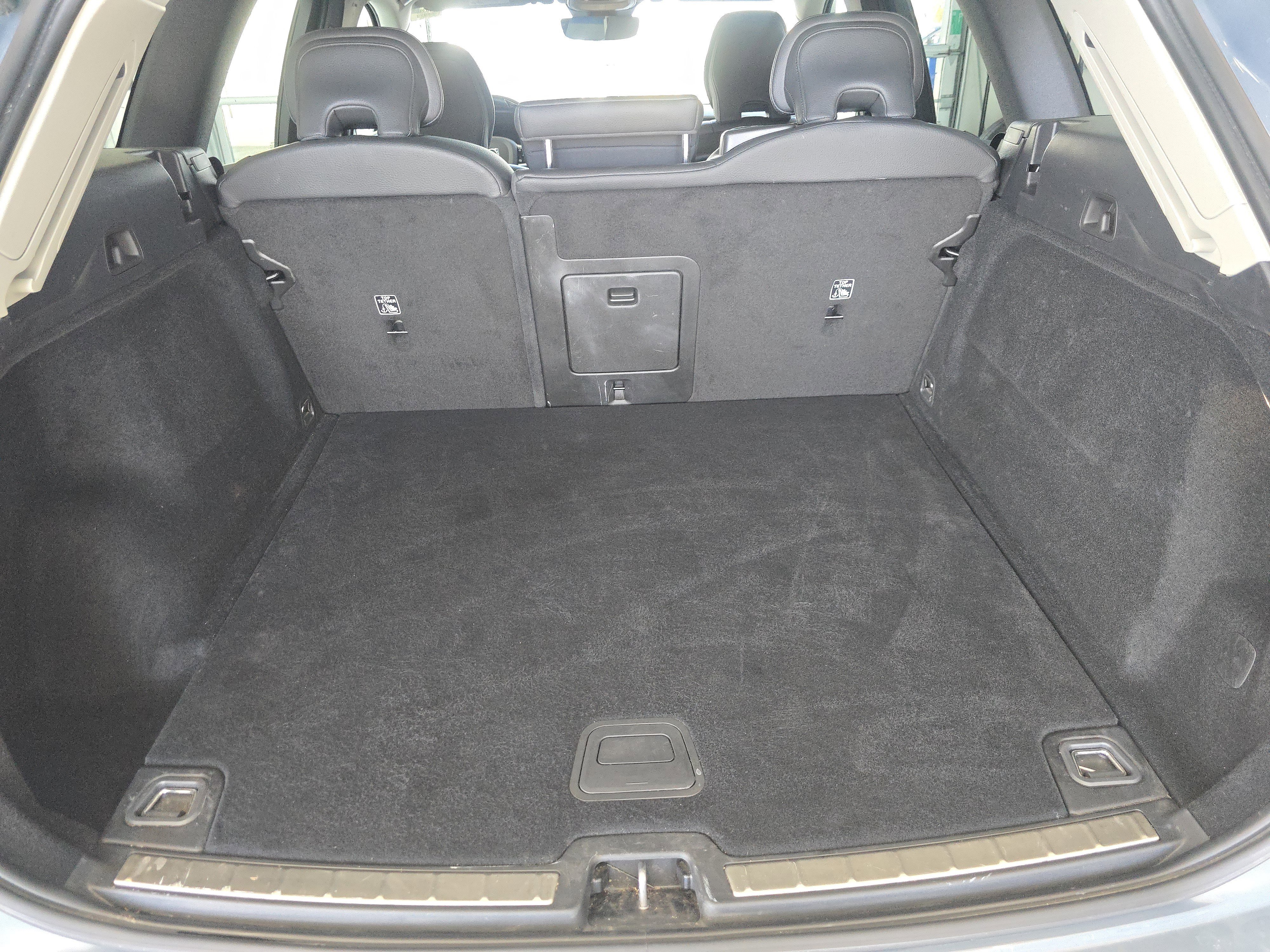 Used 2024 Volvo XC60 B5 Plus w/ Climate Package image 29