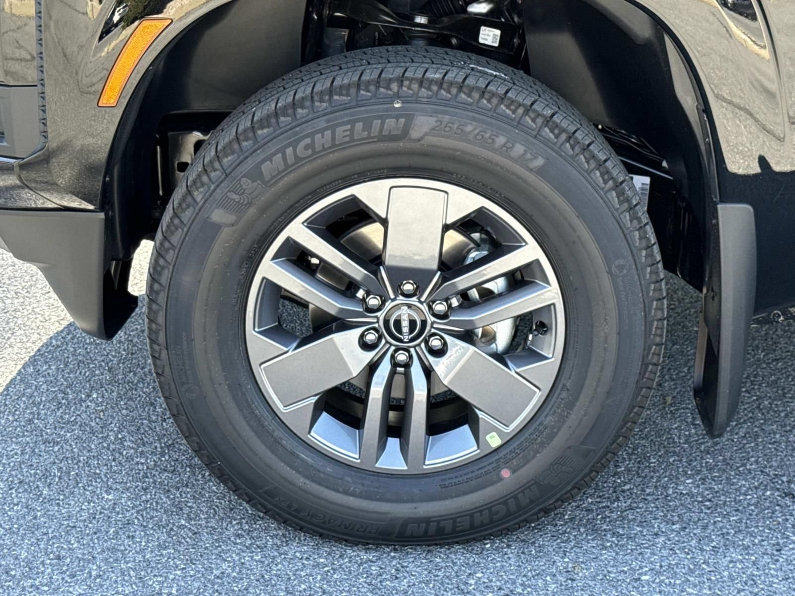 New 2027 Nissan Frontier SV w/ SV Convenience Package AWD/4WD image 7