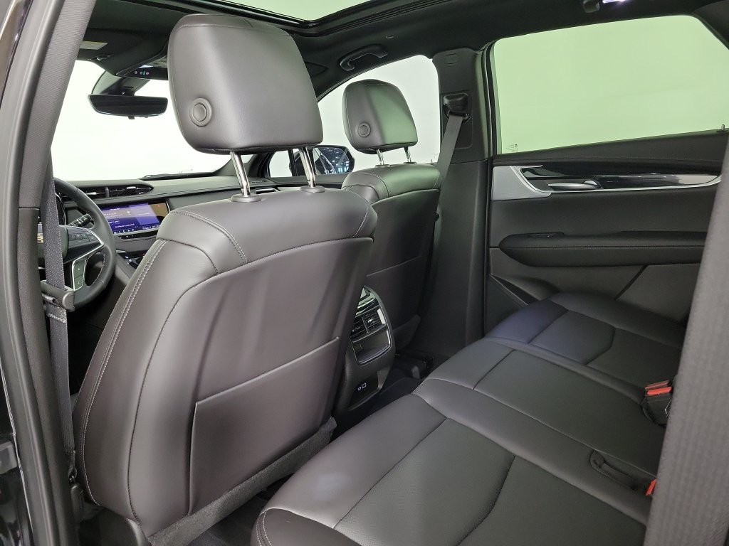 Used 2026 Cadillac XT5 Premium Luxury w/ Driver Assist Package FWD image 13
