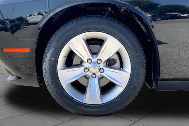 Certified 2023 Dodge Challenger SXT RWD image 9