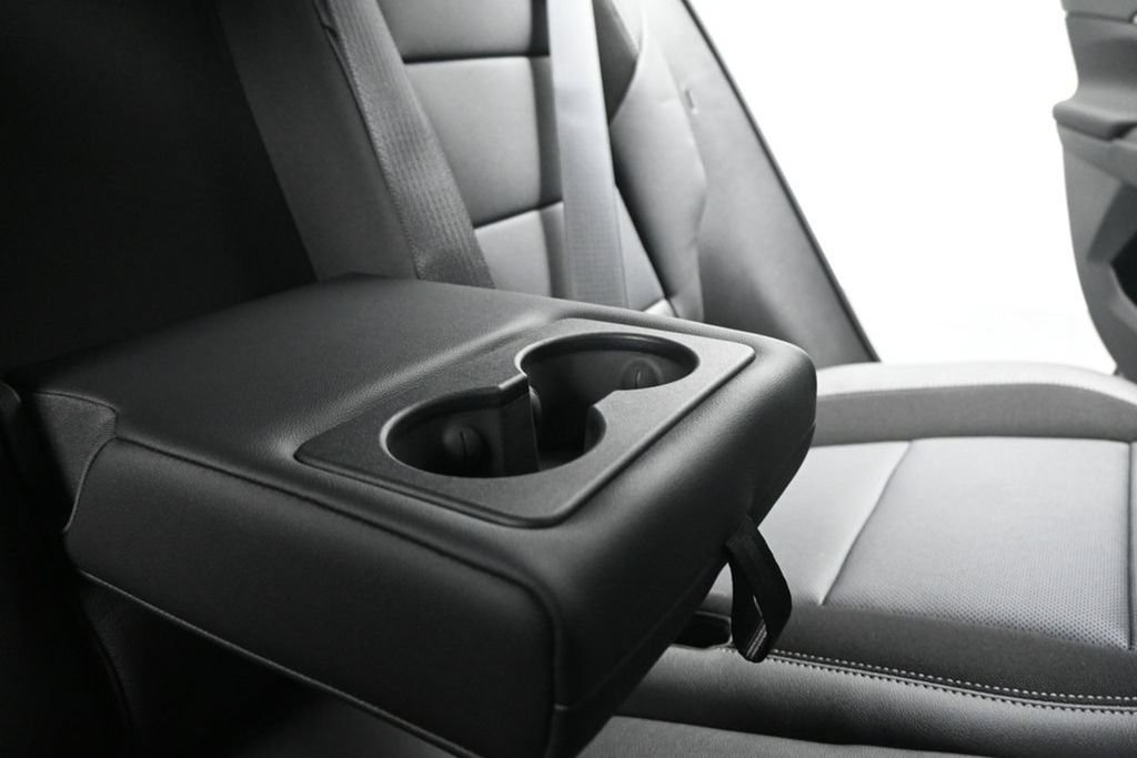 New 2025 Chevrolet Equinox EV LT w/ Convenience Package II AWD/4WD image 25