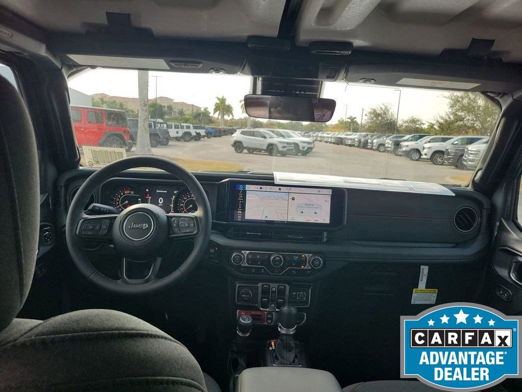 Used 2025 Jeep Wrangler Unlimited Rubicon w/ Steel Bumper Group image 12