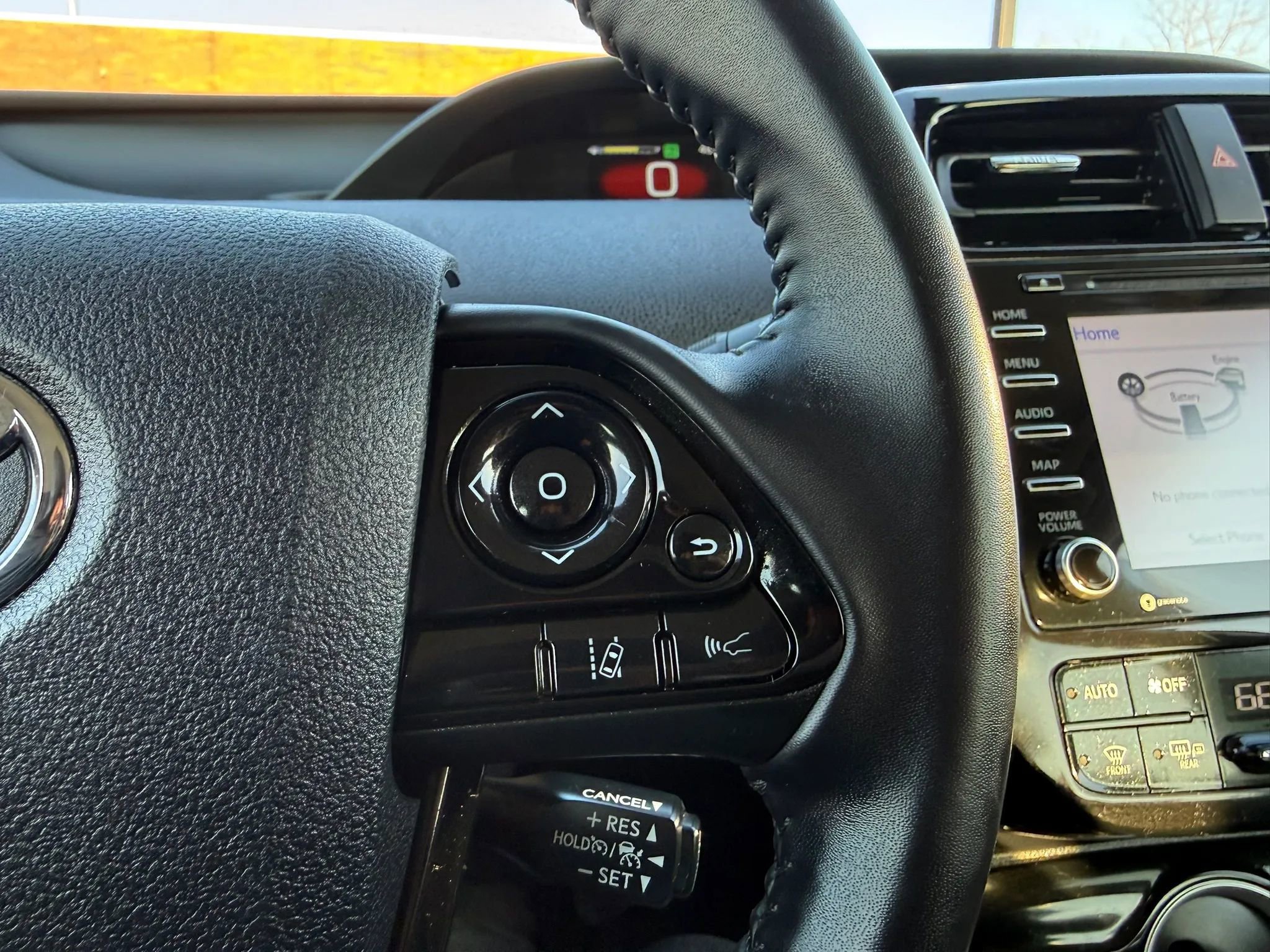 Used 2022 Toyota Prius Prime LE FWD image 27