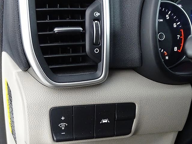 Used 2022 Kia Sportage LX image 17