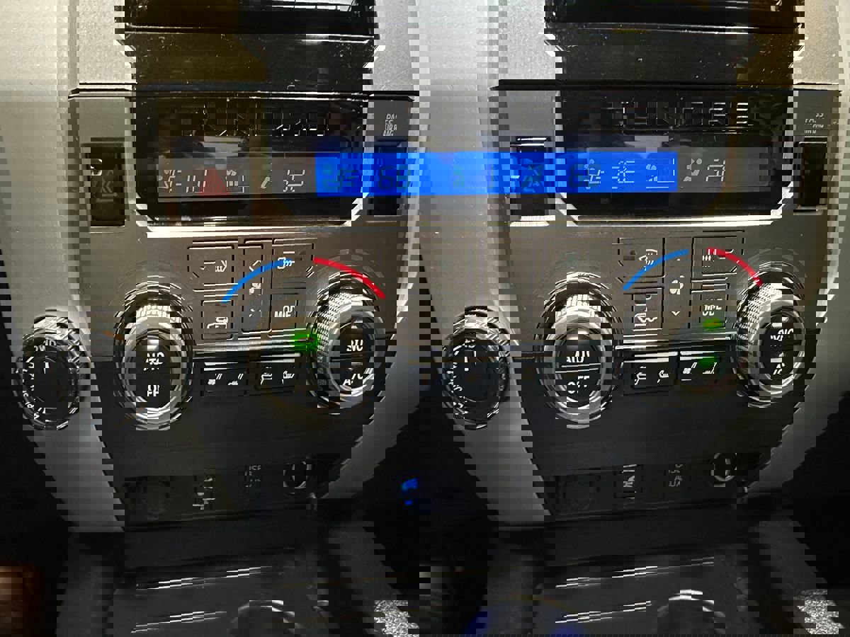 Used 2019 Toyota Tundra Platinum image 34