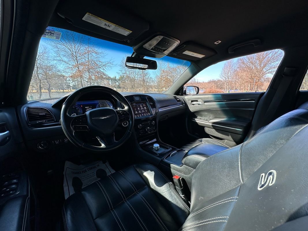 Used 2019 Chrysler 300 S image 12