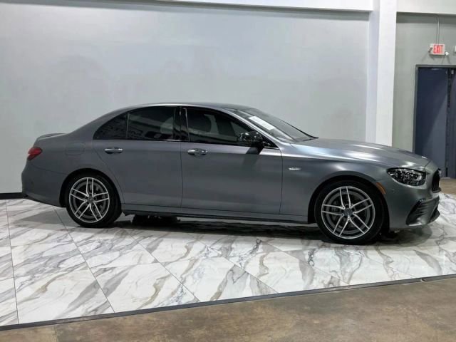 Used 2022 Mercedes-Benz E 53 AMG 4MATIC Sedan image 5