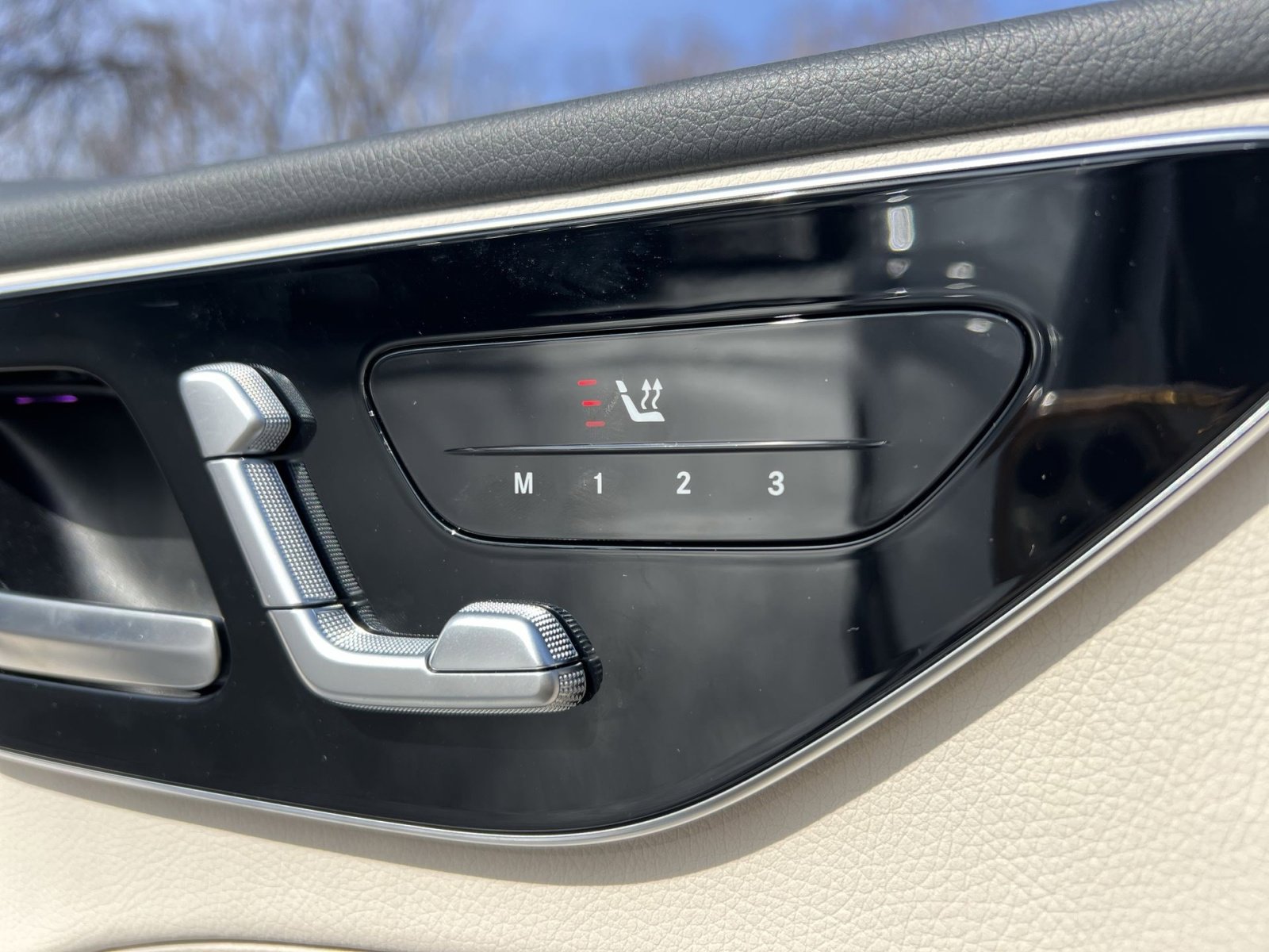 New 2025 Mercedes-Benz C 300 4MATIC Sedan image 33