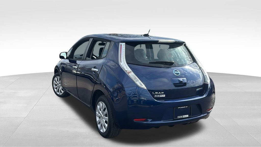 Used 2017 Nissan Leaf S image 5