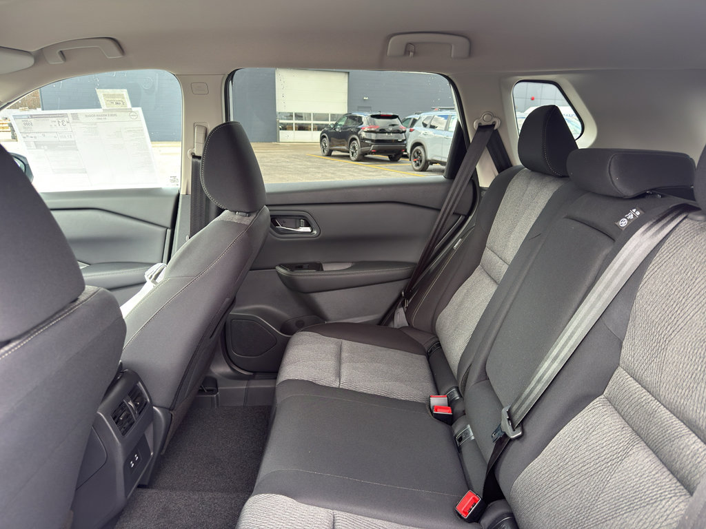 New 2026 Nissan Rogue SV image 32