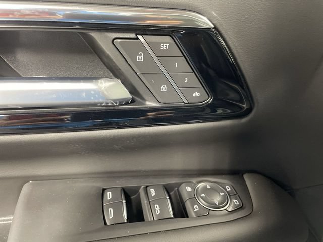 New 2026 Chevrolet Suburban Premier AWD/4WD image 13