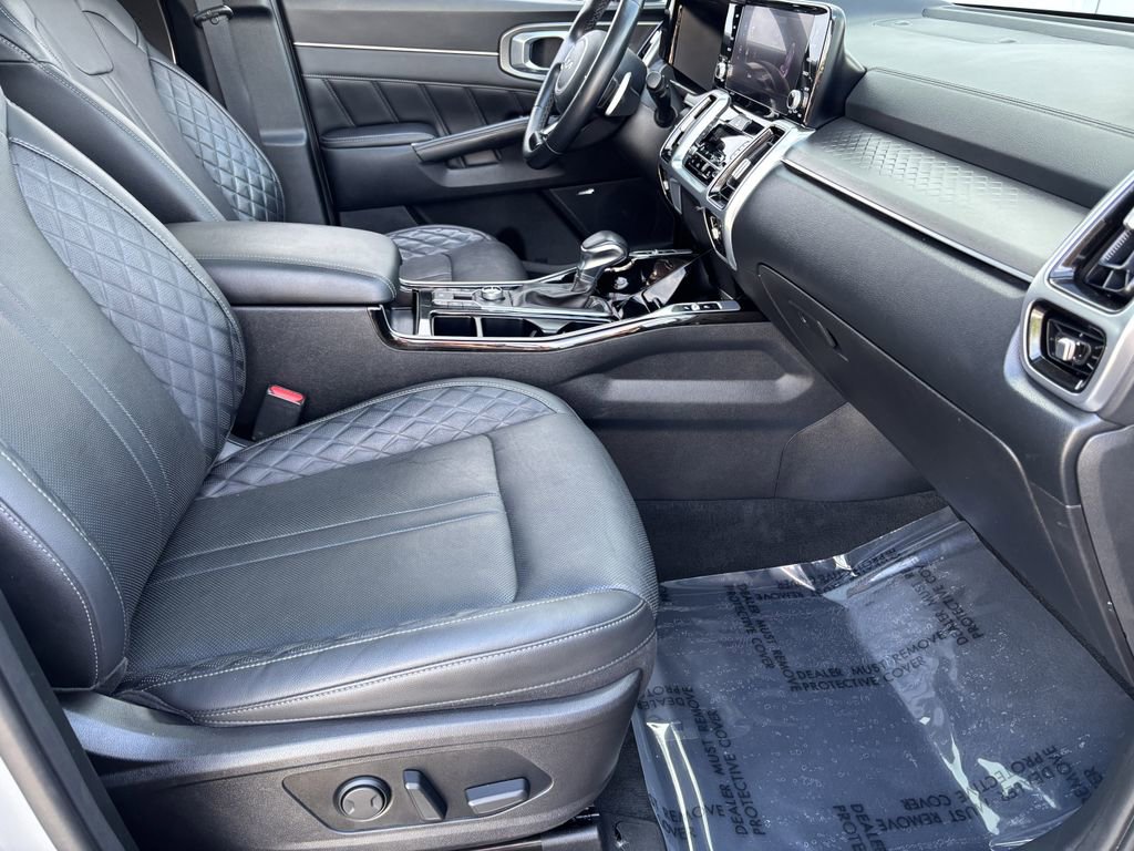 Used 2022 Kia Sorento SX AWD/4WD image 31