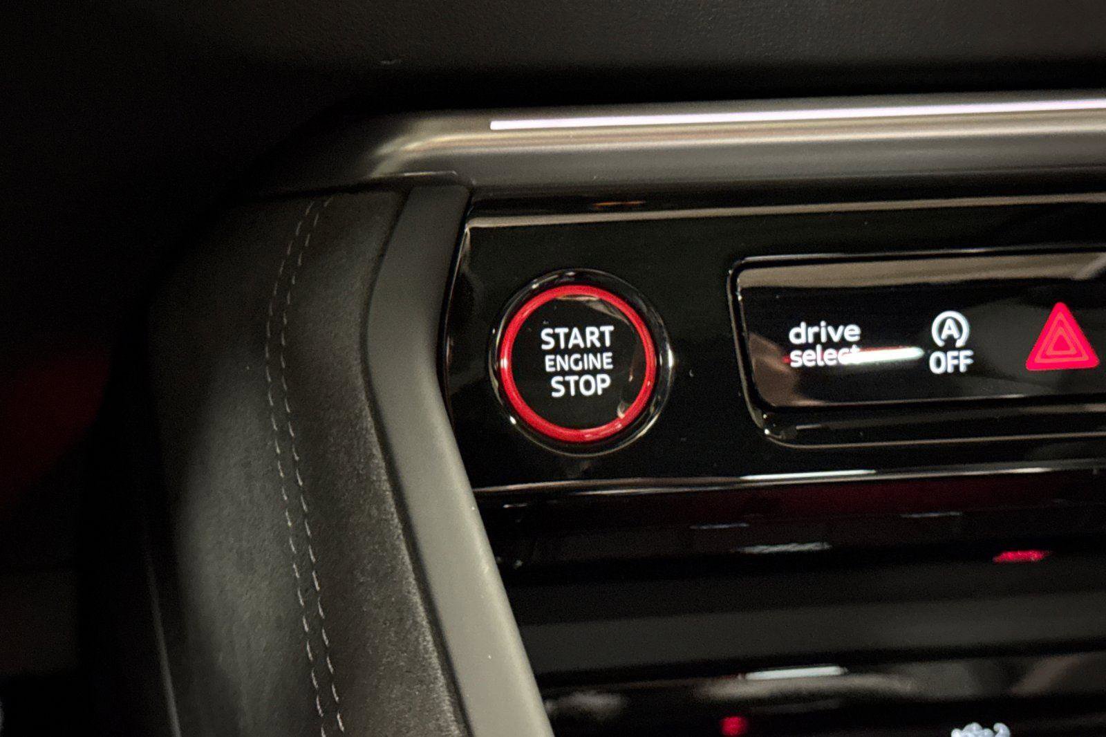 New 2025 Audi SQ5 Premium Plus image 22