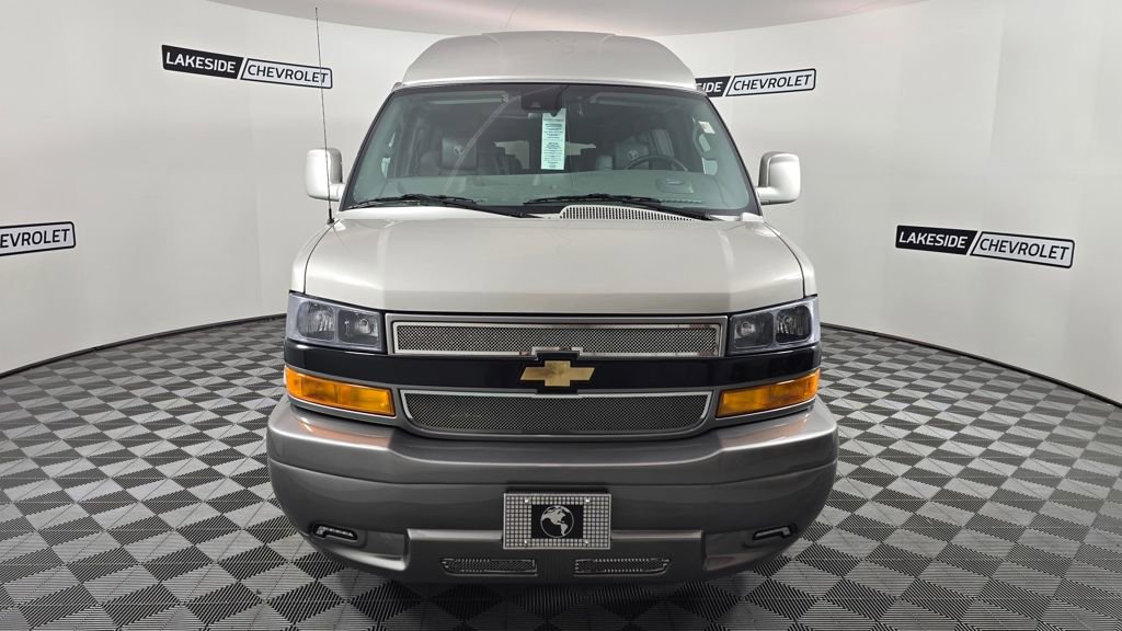 New 2026 Chevrolet Express 2500 Extended w/ Driver Convenience Package image 9