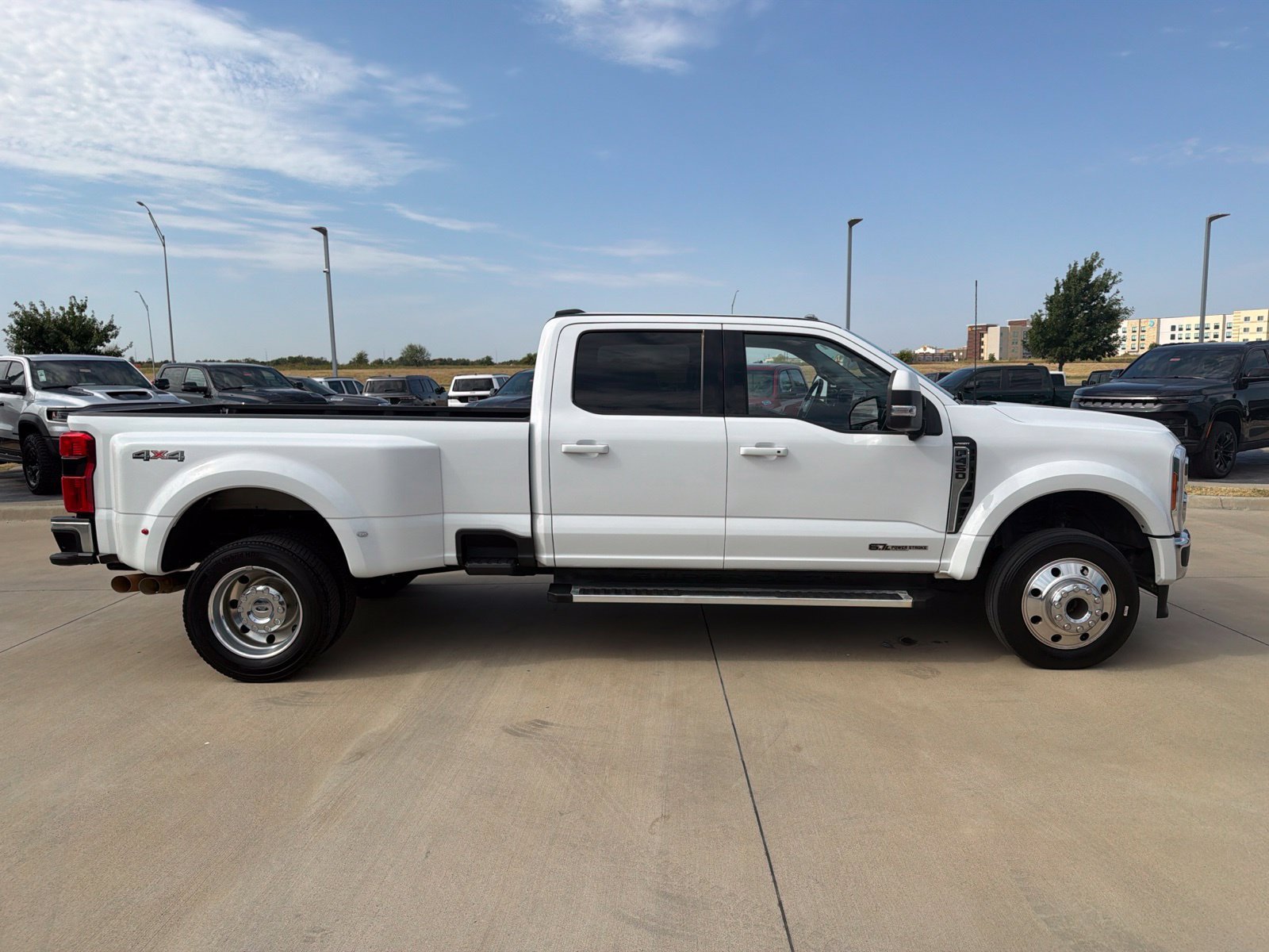 Used 2023 Ford F450 Lariat AWD/4WD image 6